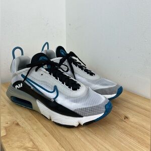 Nike Air Max 2090 Green Abyss Sz 7.5